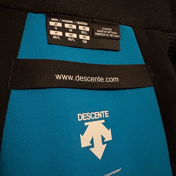 Green DESCENTE Hooded Jacket - Picture 8 of 9